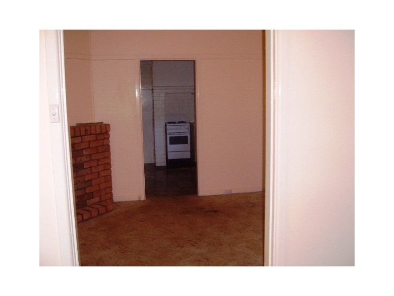 2 Carrington, Parkes NSW 2870