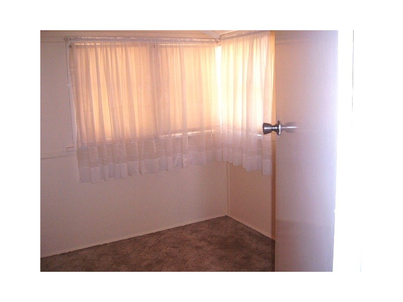 2 Carrington, Parkes NSW 2870