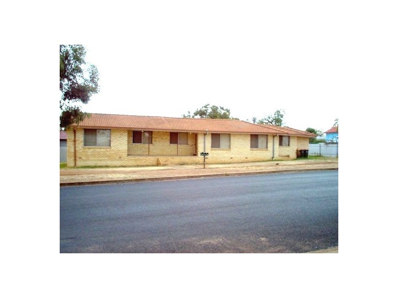 1/31 Forbes Road, Parkes NSW 2870