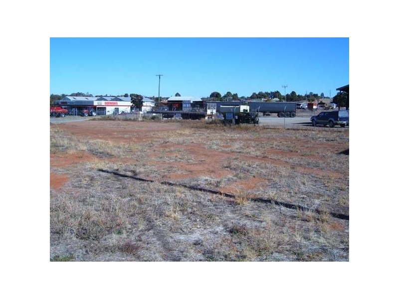 29-33 Currajong Road, Parkes NSW 2870