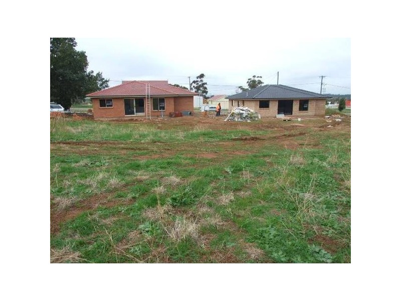 4 Off Farrer Street, Parkes NSW 2870