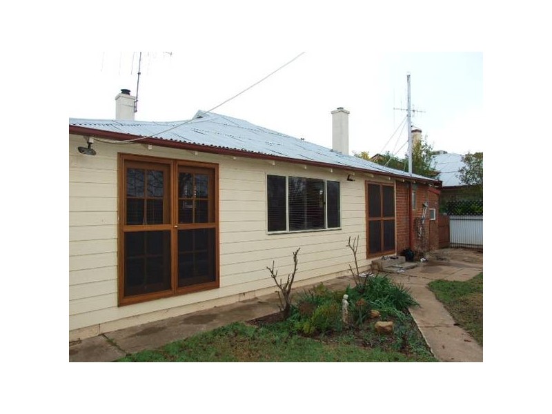 59 Cecile Street, Parkes NSW 2870
