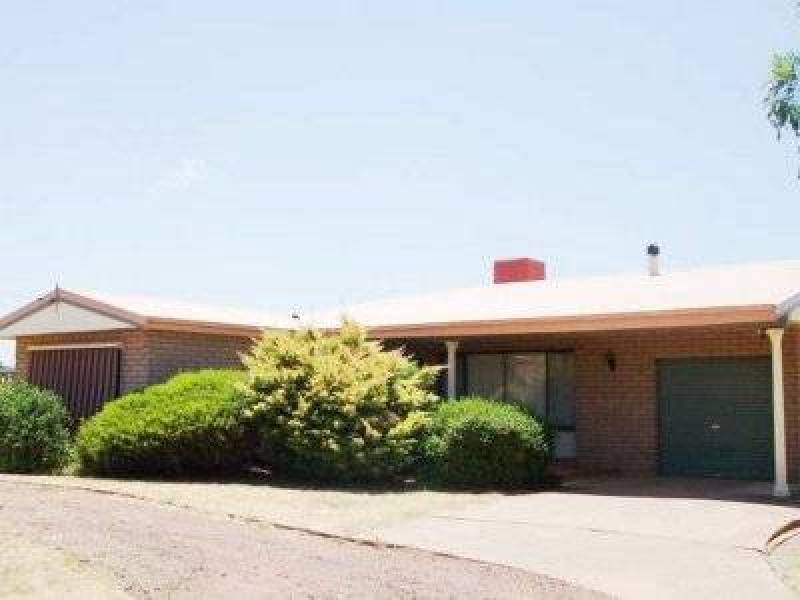 4 Best Street, Parkes NSW 2870