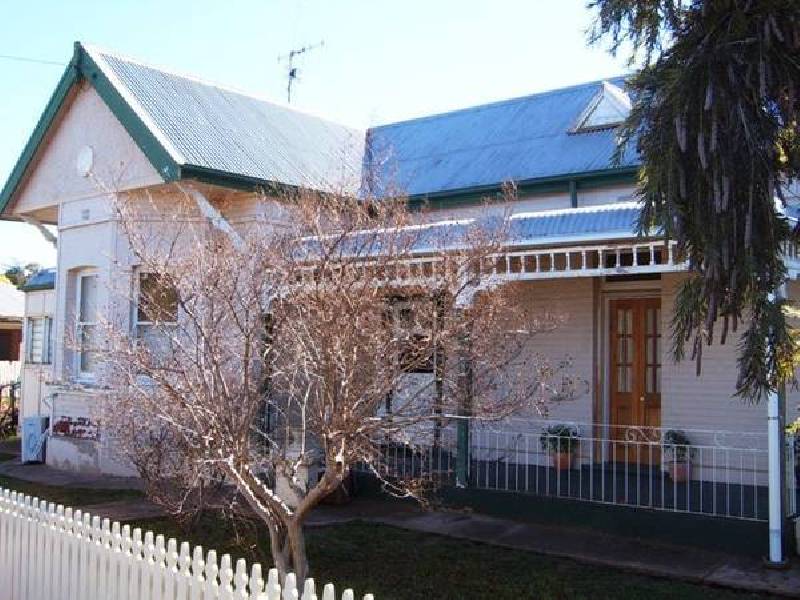 46 Dalton Street, Parkes NSW 2870