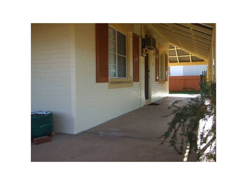 2 Bollinger Street, Parkes NSW 2870