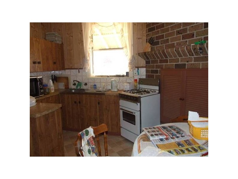 2 Bollinger Street, Parkes NSW 2870