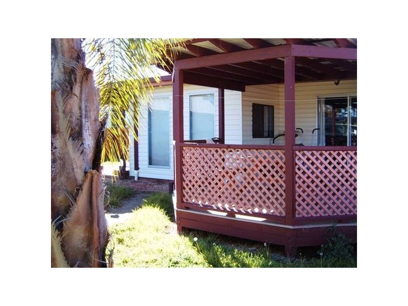 2 Bollinger Street, Parkes NSW 2870