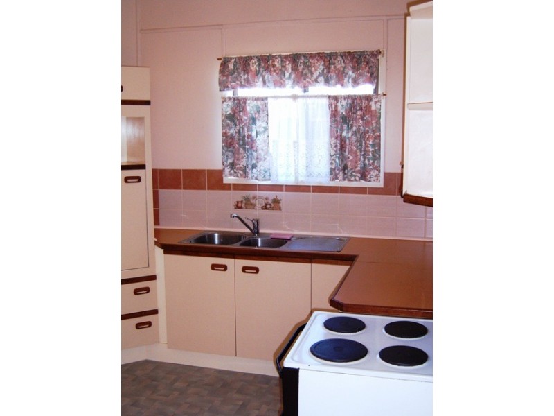 43 Brolgan Road, Parkes NSW 2870