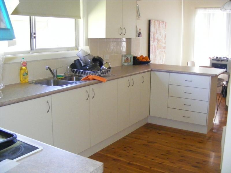 8 Panorama Crescent, Parkes NSW 2870