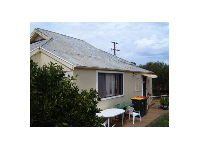 18 Wentworth Street, Parkes NSW 2870