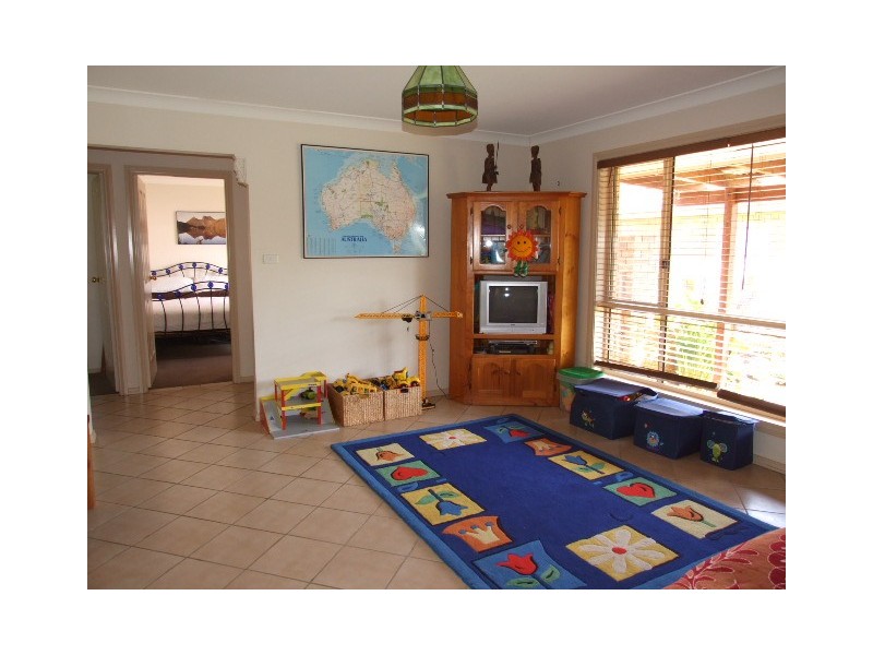 27 Paterson Street, Parkes NSW 2870