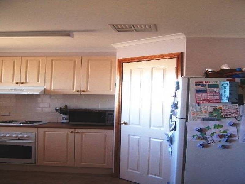 21 Koala Street, Parkes NSW 2870