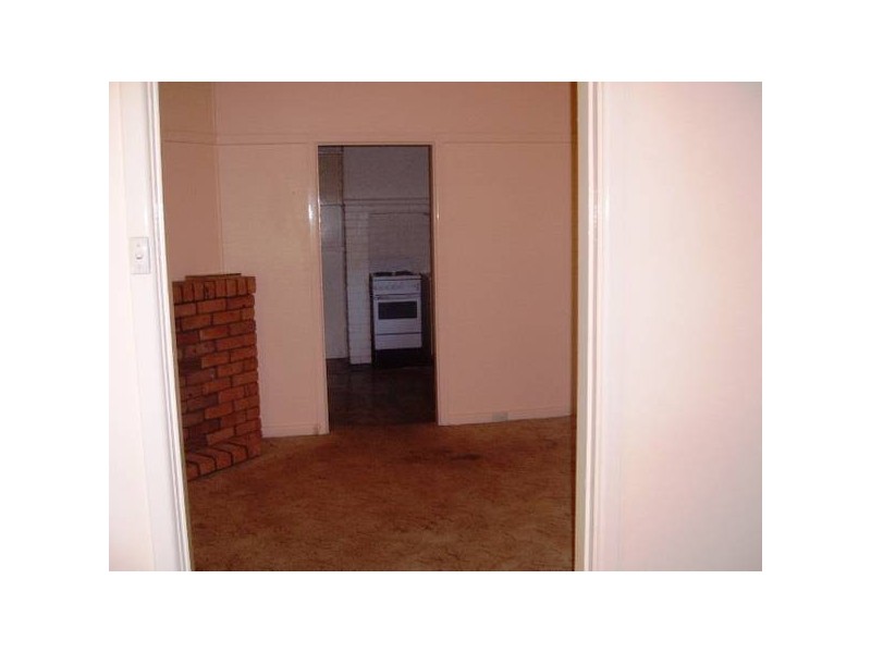 2 Carrington Street, Parkes NSW 2870