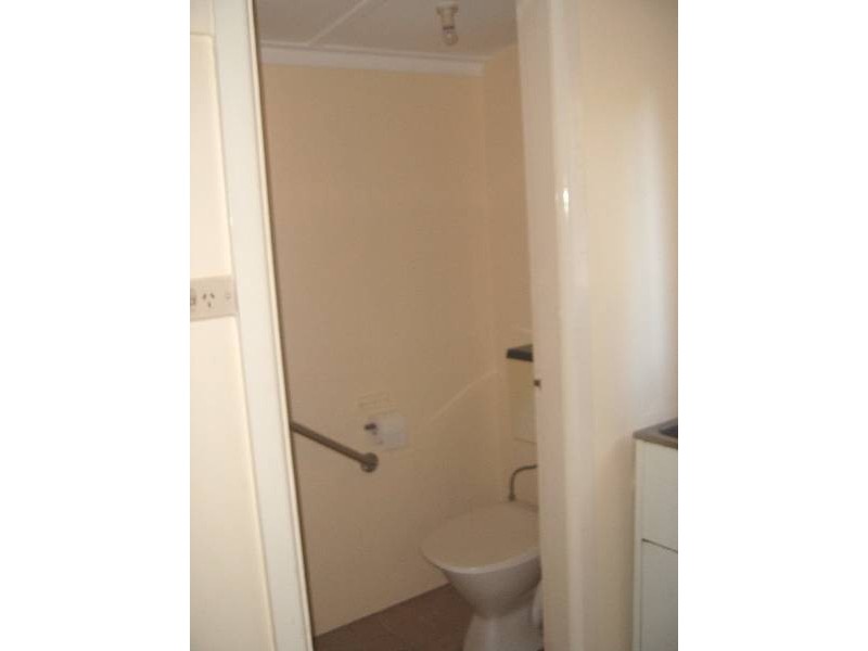 2 Carrington Street, Parkes NSW 2870