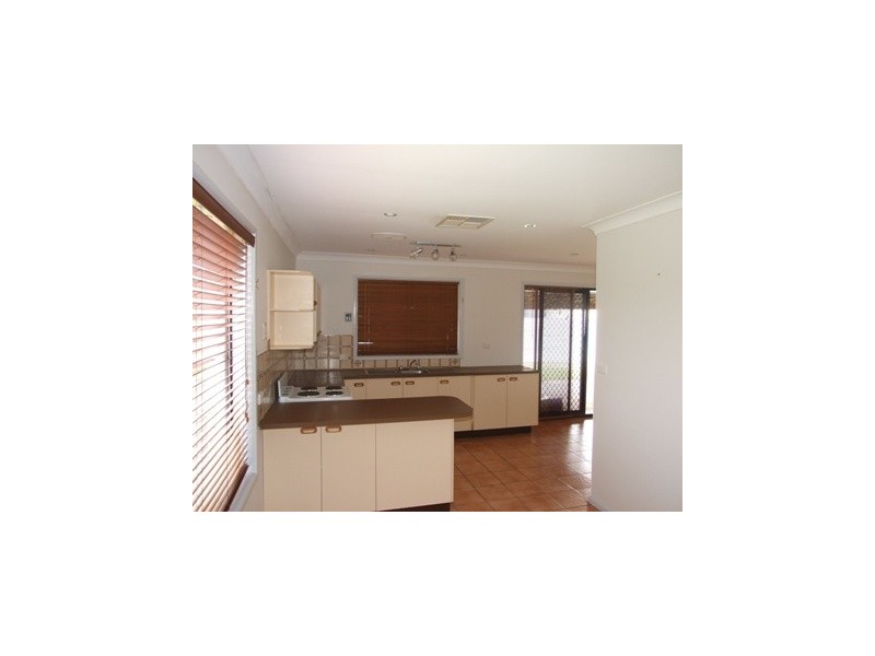 33 Webb Street, Parkes NSW 2870