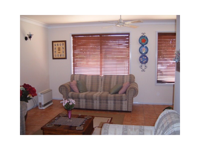 33 Webb Street, Parkes NSW 2870