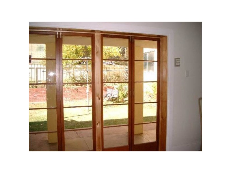 73 Currajong Street, Parkes NSW 2870