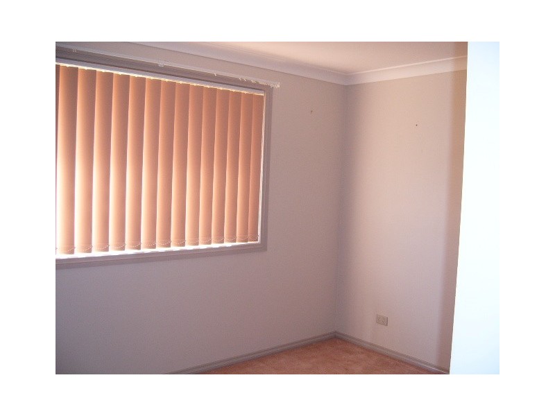 42 Coronation Avenue, Parkes NSW 2870