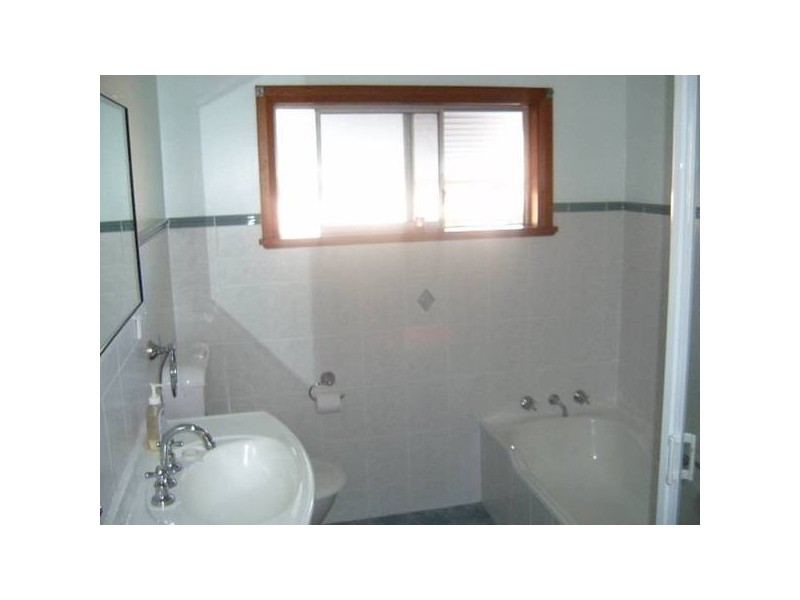 25 Goobang Street, Parkes NSW 2870