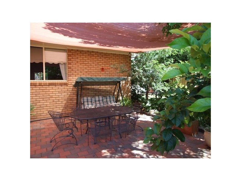 1 Hedgerow Avenue, Parkes NSW 2870