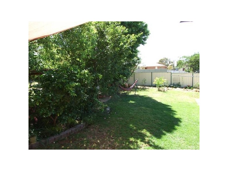 1 Hedgerow Avenue, Parkes NSW 2870