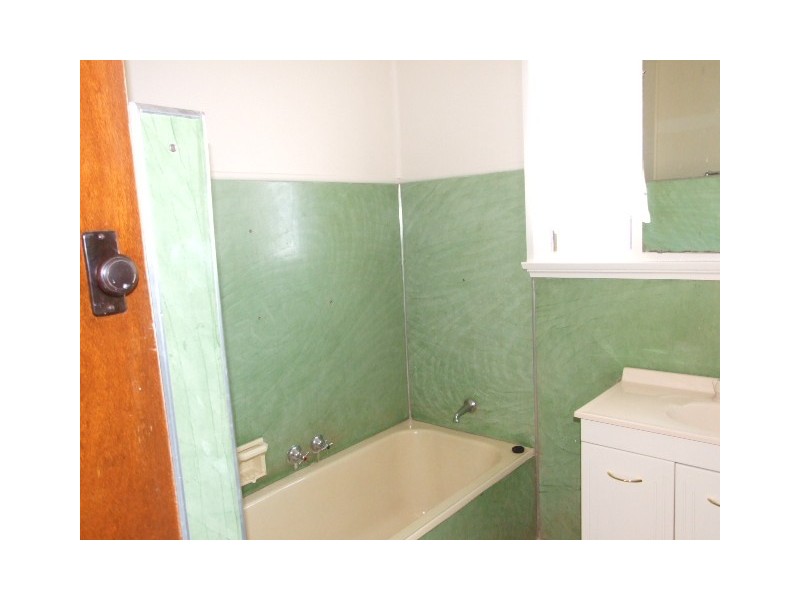 14 Want Street, Parkes NSW 2870