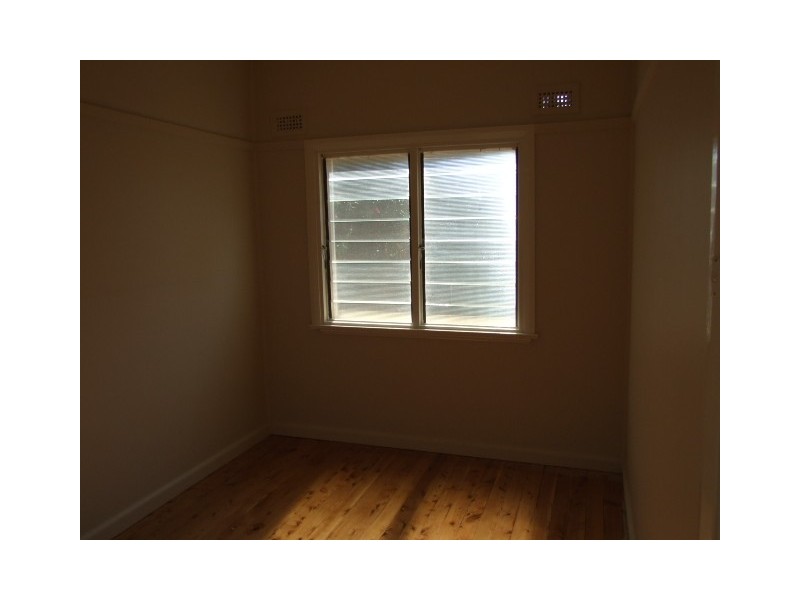 14 Want Street, Parkes NSW 2870