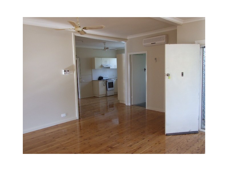 14 Want Street, Parkes NSW 2870