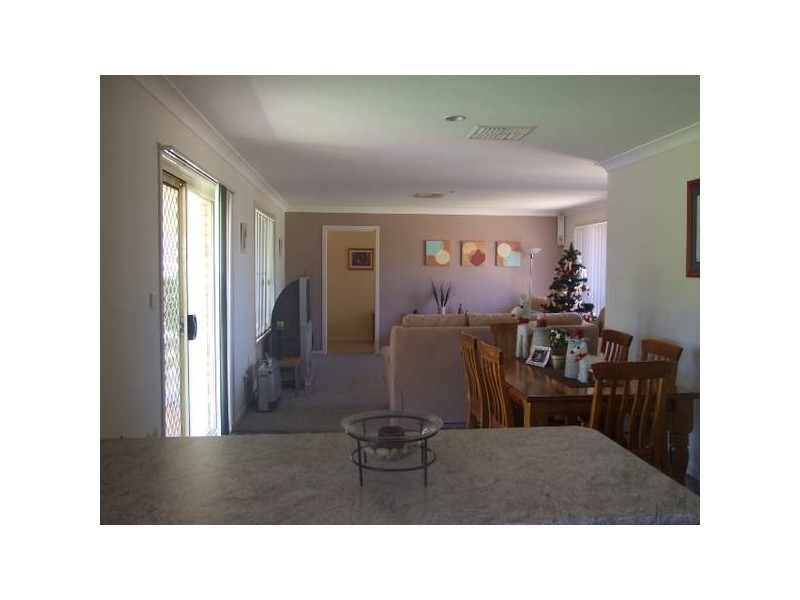 102 Dalton Street, Parkes NSW 2870