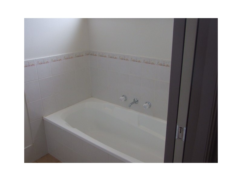 55 Medlyn Street, Parkes NSW 2870