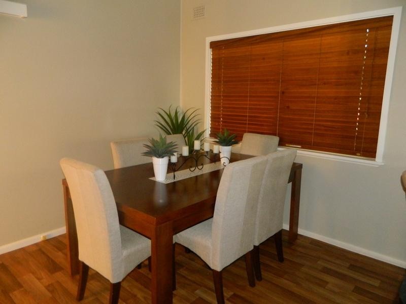 12 Sydney Street, Parkes NSW 2870