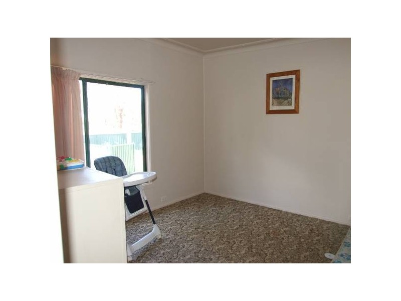 201 Military Road, Parkes NSW 2870