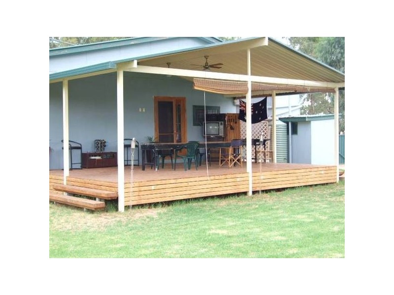 201 Military Road, Parkes NSW 2870