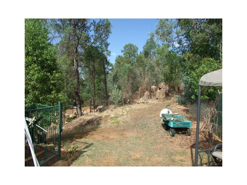 17 Bowler Street, Eugowra NSW 2806