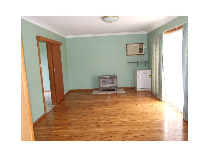 25 Goobang Street, Parkes NSW 2870