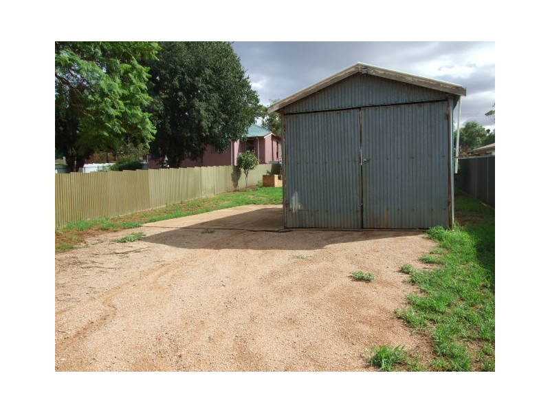25 Goobang Street, Parkes NSW 2870