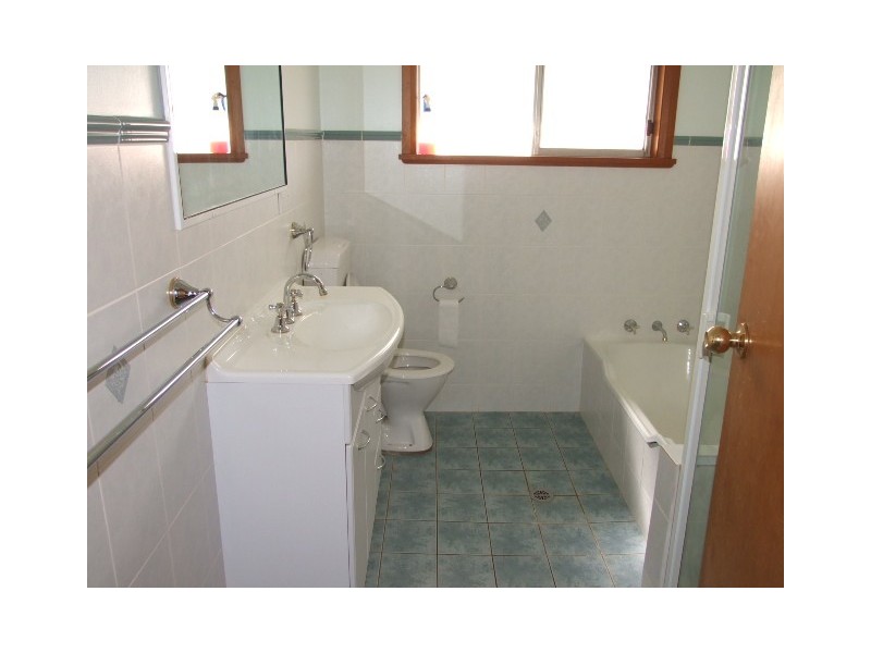 25 Goobang Street, Parkes NSW 2870
