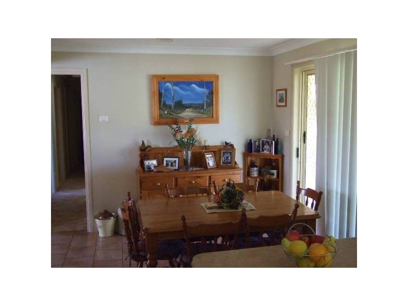 33 Best Street, Parkes NSW 2870