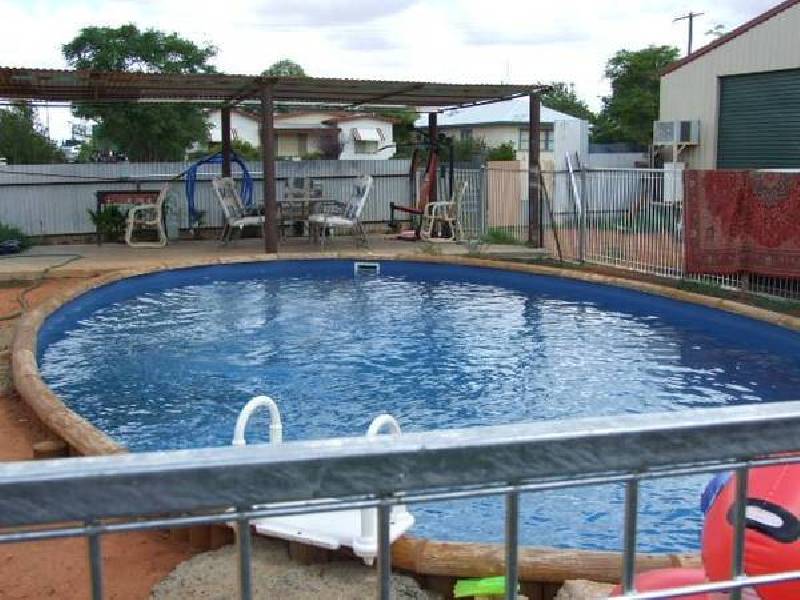 2 Junction Street, Parkes NSW 2870