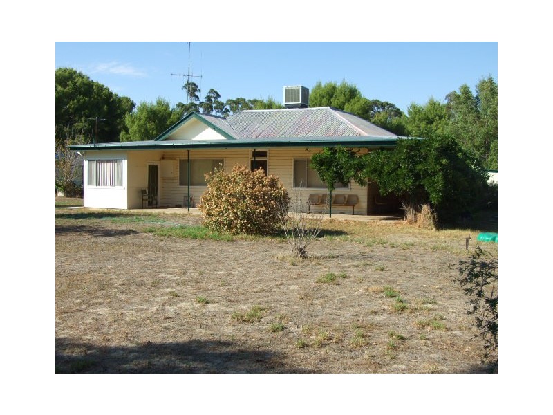 Thuruna Flagstone street, Cookamidgera NSW 2870
