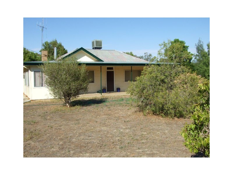 Thuruna Flagstone street, Cookamidgera NSW 2870
