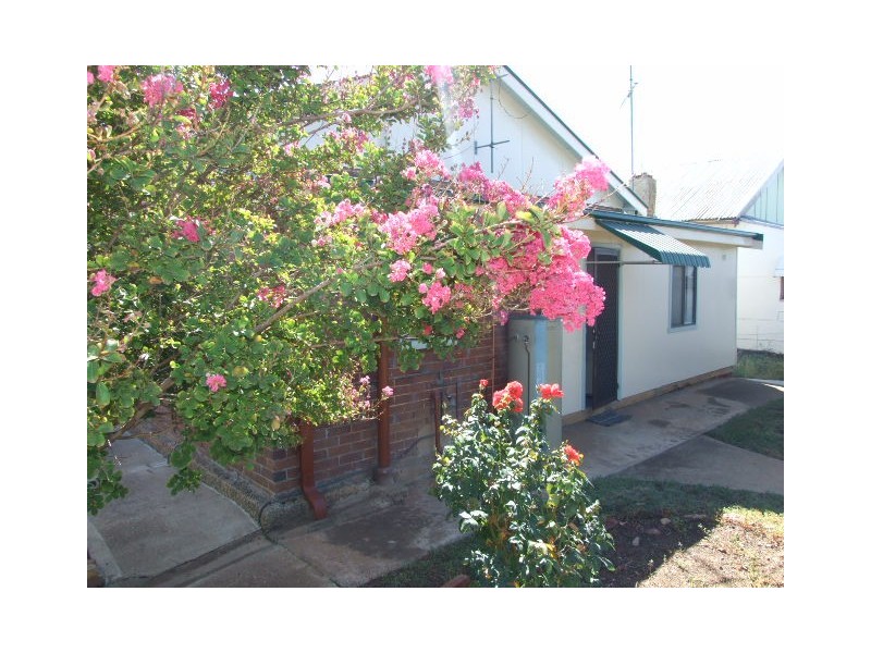51 Woodward Street, Parkes NSW 2870