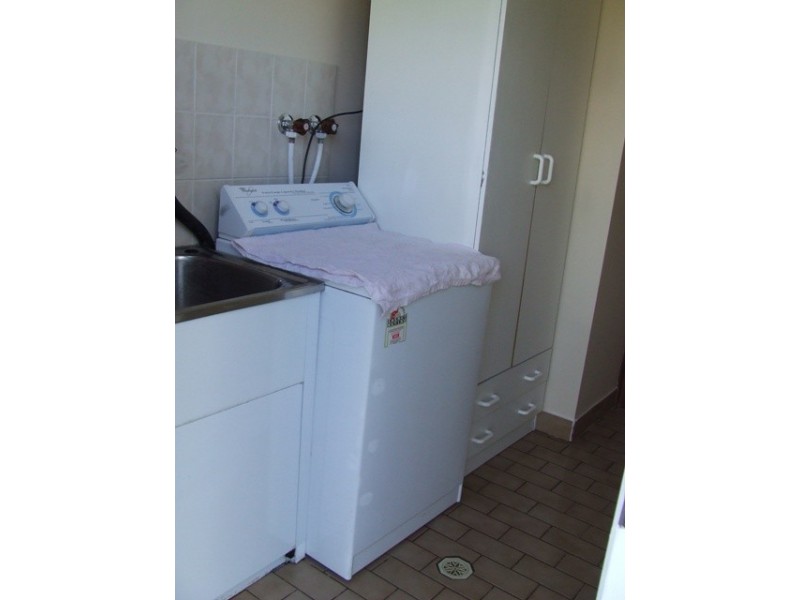 17 Lawson Street, Parkes NSW 2870