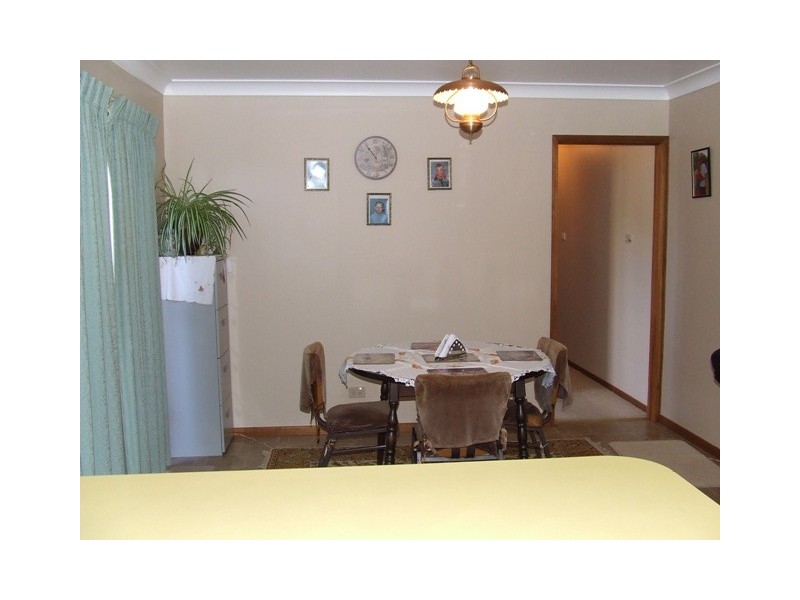 17 Lawson Street, Parkes NSW 2870