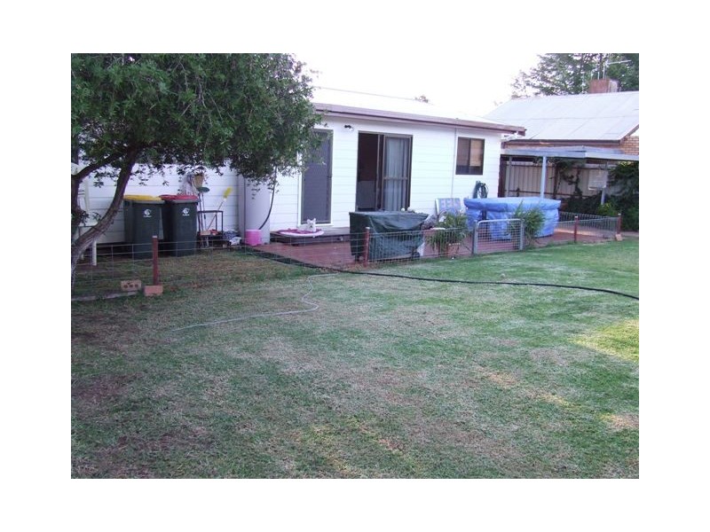 17 Lawson Street, Parkes NSW 2870