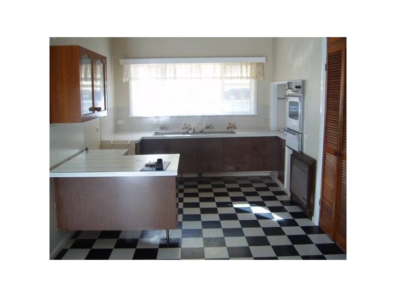 Wentworth Street, Parkes NSW 2870