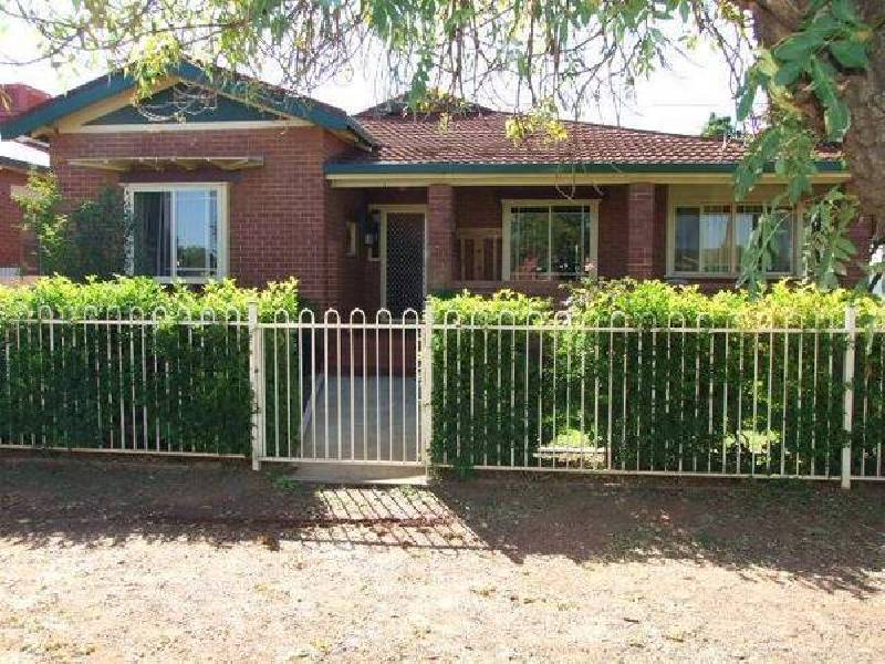 40 Bushman Street, Parkes NSW 2870