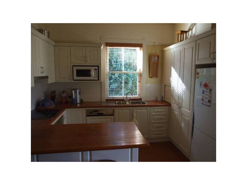 9 High Street, Parkes NSW 2870