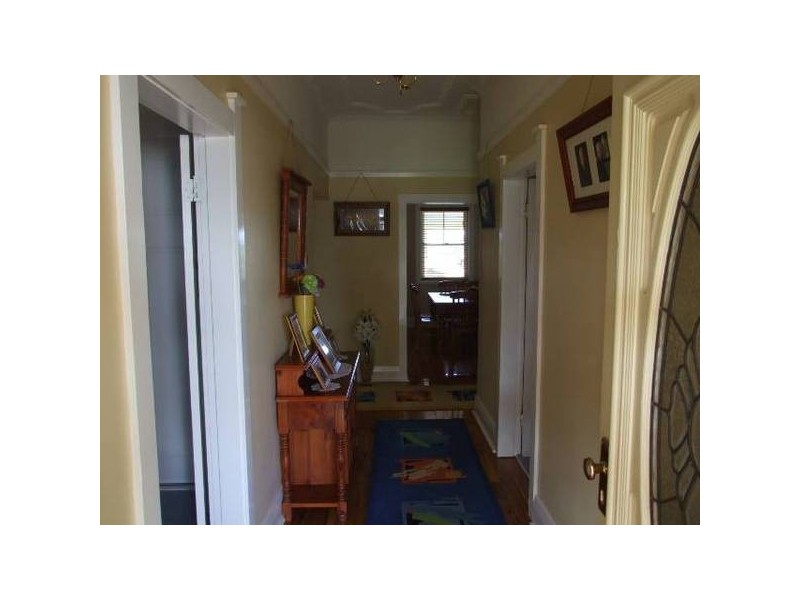 9 High Street, Parkes NSW 2870