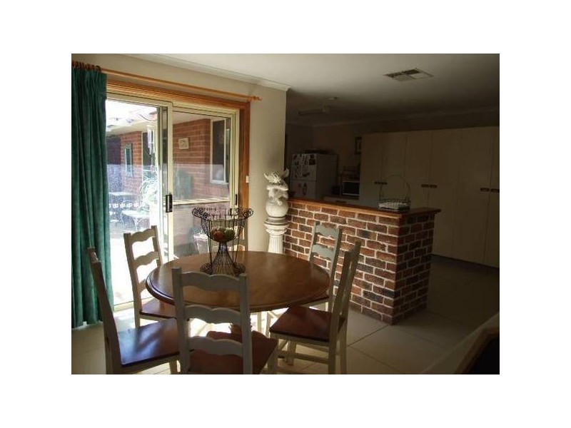 Mengarvie Road, Parkes NSW 2870